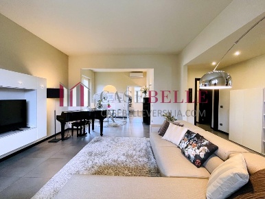 Foto Casa indipendente a Camaiore Camaiore Paese di 140 m² con 5 locali