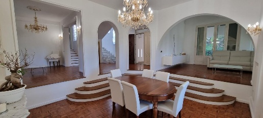 Foto Villa unifamiliare a San Giuliano Terme Asciano, Agnano di 430 m²
