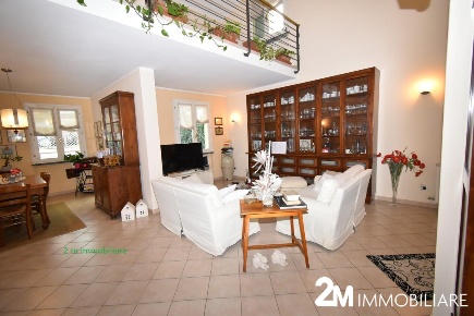Foto Villa unifamiliare a San Giuliano Terme Arena Metato di 180 m²