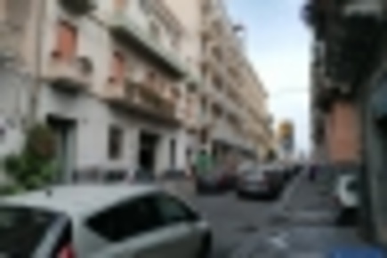Foto Appartamento in via Francesco Crispi, Catania di 100 m² con 4 locali