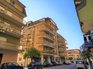 Foto Appartamento in Via XXIV Maggio, Isernia di 167 m² con 4 locali