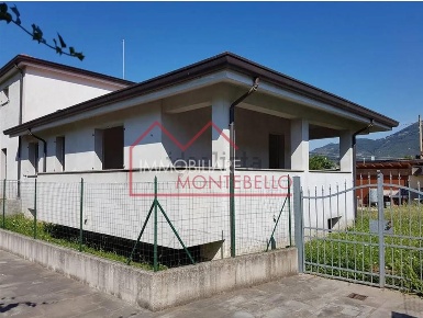 Foto Villa a Camaiore in vendita