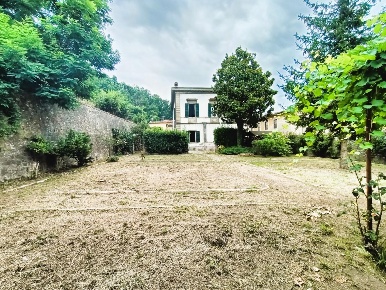 Foto Villa unifamiliare a San Giuliano Terme Pugnano, Ripafratta di 400 m²