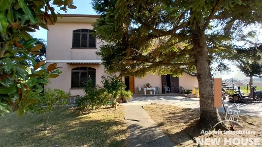 Foto Villa unifamiliare a San Giuliano Terme Pontasserchio, Pappiana