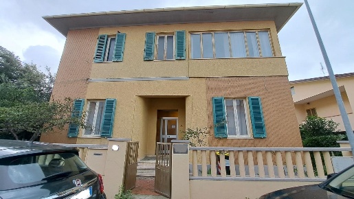 Foto Villa unifamiliare a Rosignano Marittimo Rosignano Solvay di 350 m²