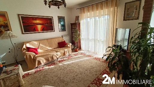 Foto Villa bifamiliare a San Giuliano Terme di 110 m² con 7 locali