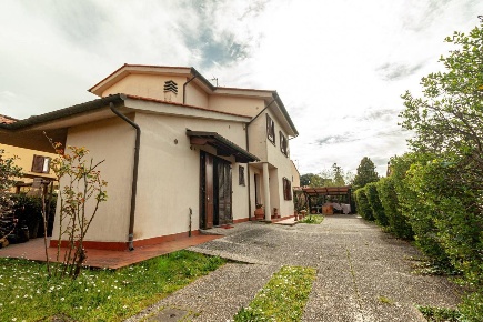 Foto Villa unifamiliare a San Giuliano Terme Pontasserchio, Pappiana