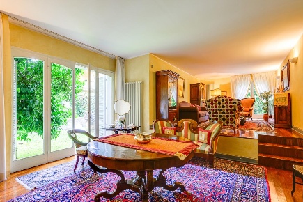Foto Villa unifamiliare a San Giuliano Terme Asciano, Agnano di 295 m²