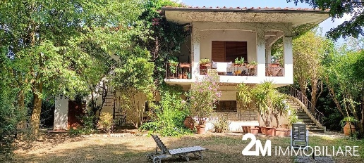 Foto Villa bifamiliare a San Giuliano Terme Asciano, Agnano di 367 m²