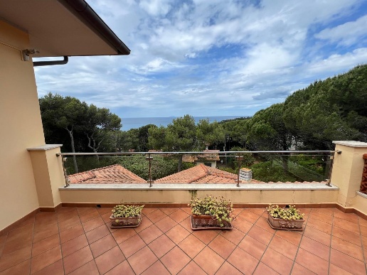 casa indipendente in vendita a Rosignano Marittimo in zona Castiglioncello