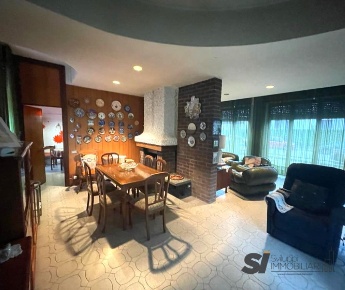 Foto Villa unifamiliare in STRADA PROVINCIALE MERCADANTE, Novara di 327 m²