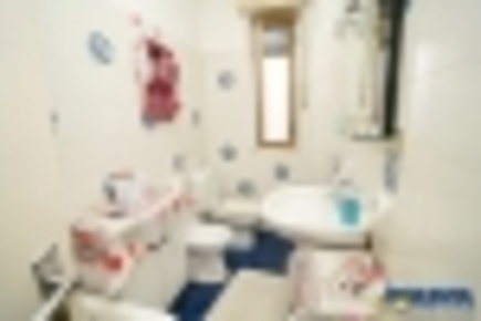 Foto Appartamento in via Salvatore Marino, Catania di 90 m² con 4 locali