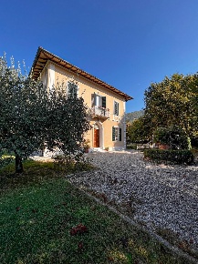 Foto Villa unifamiliare a San Giuliano Terme Rigoli, Molina di Quosa