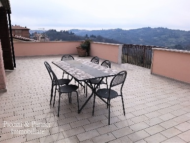 Foto Attico in Via delle Ghiande 42, Perugia Montelaguardia di 180 m²