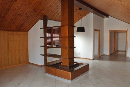 Foto Appartamento in Strada dei Cappuccini, Siena di 130 m² con 5 locali
