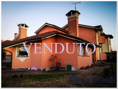 Foto Villa singola in Via Mozart 2, Abbiategrasso in vendita