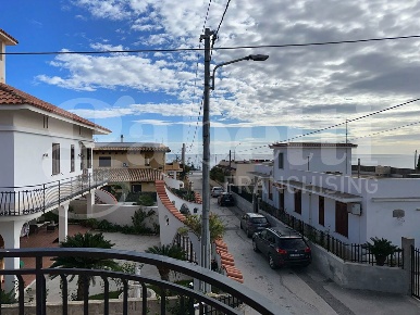 Foto Villa unifamiliare in Via Amedola 10, Avola Centro di 450 m²