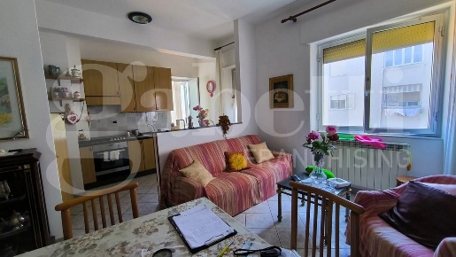 Foto Appartamento in Via Petrarca 6, Piombino Centro di 85 m² con 3 locali