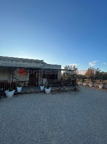 Foto Villa singola in Contrada Scapolata snc, Manduria di 95 m² in vendita