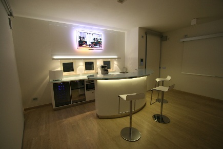 Foto Villa unifamiliare a Camaiore Lido di Camaiore di 420 m² con 8 locali