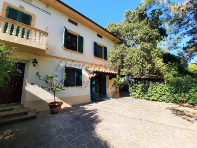 Foto Villa unifamiliare in Località Traversa Livornese la Sovita, di 165 m²