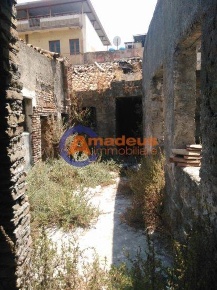 Foto Appartamento a Catania Via delle Calcare di 200 m² con 8 locali