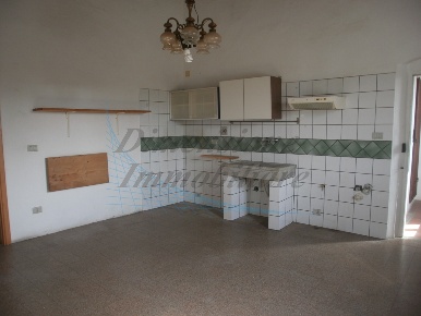 Foto Appartamento a Rosignano Marittimo di 75 m² con 3 locali in vendita