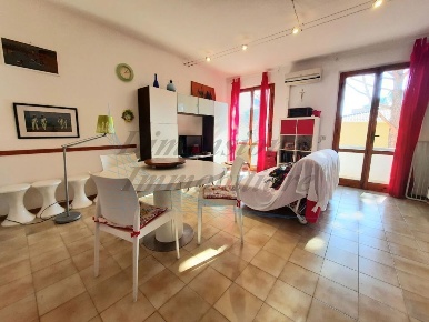 Foto Appartamento in Via Silvestro Lega, Rosignano Marittimo di 90 m²