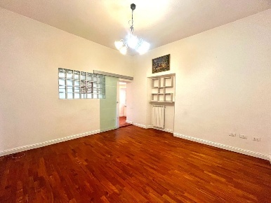 Foto Appartamento in Via Garibaldi, Livorno di 100 m² con 5 locali