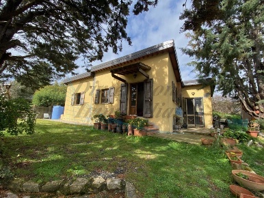 Foto Villa unifamiliare in Piazza Antonio Gramsci 7, Rosignano Marittimo