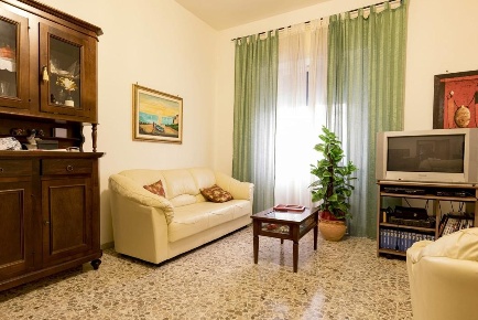 Foto Appartamento in senatore parodi, Vibo Valentia di 100 m² con 3 locali