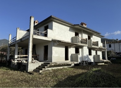 Foto Appartamento a Camaiore Massarosa Paese di 110 m² con 5 locali