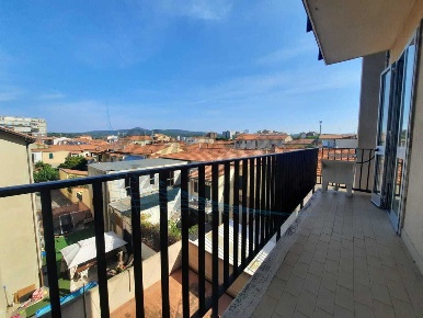 Foto Appartamento in Via Enrico Berlinguer, Rosignano Marittimo di 65 m²