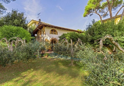 Foto Villa unifamiliare in Via Guglielmo Marconi, Rosignano Marittimo