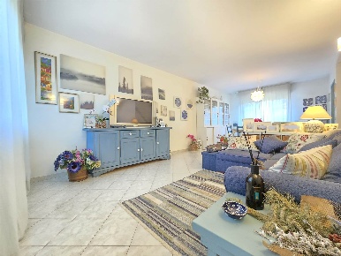Foto Villa a schiera a Camaiore Capezzano Pianore in vendita