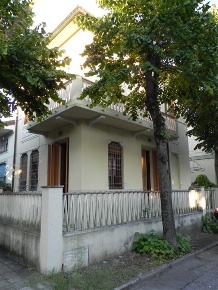 Foto Villa unifamiliare a Camaiore Camaiore Paese in vendita