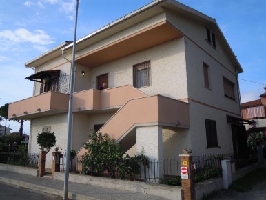 Foto Appartamento a Rosignano Marittimo in vendita