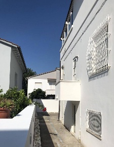 Foto Villa unifamiliare a Rosignano Marittimo Vada di 172 m² con 10 locali