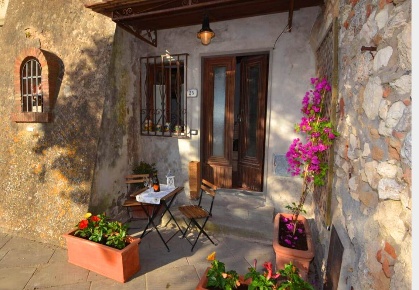 Foto Appartamento in via del Castello  23, Rosignano Marittimo di 80 m²