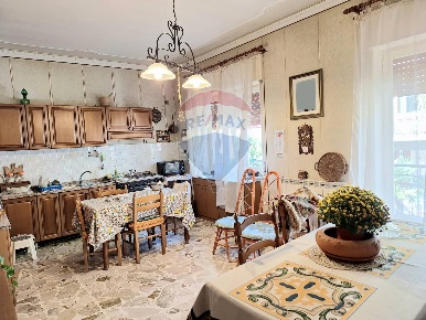 Foto Appartamento in Via Kennedy, Mascalucia in vendita
