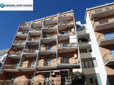 Foto Appartamento in Via Polonia, Termoli Centro di 178 m² con 5 locali