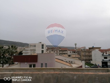 Foto Case semi ndipendenti a Comiso Centro di 655 m² con 20 locali