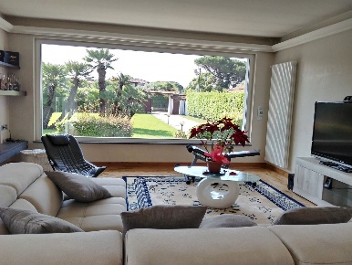 Foto Villa unifamiliare a Camaiore Capezzano Pianore di 364 m² in vendita