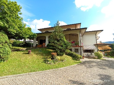 Foto Villa a Camaiore in vendita