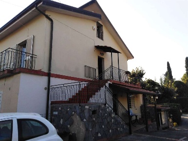 Foto Appartamento in via montanara, Mascalucia in vendita