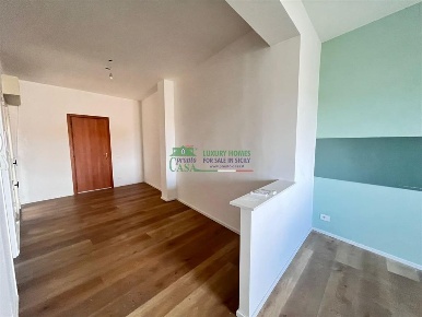 Foto Appartamento in Via Ippari, Comiso Centro di 50 m² con 2 locali