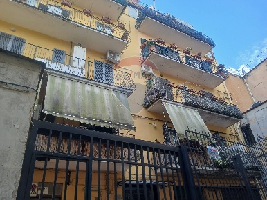 Foto Appartamento in Via San Mandato, Napoli Piazza Canneto - Salvator Rosa