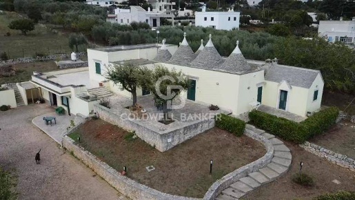 Foto Villa unifamiliare in Strada Malva Zona I, Martina Franca di 309 m²