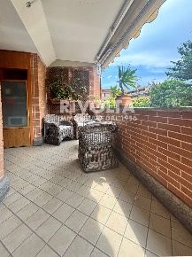 Foto Appartamento in Via Aurelia, Roma di 70 m² con 3 locali in vendita