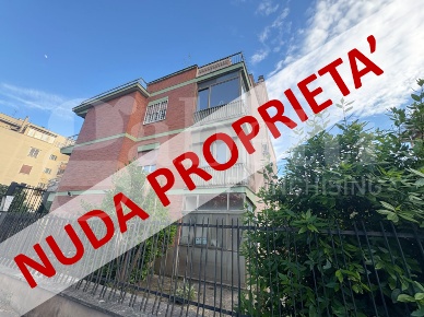 Foto Appartamento in Luca Carimini, Roma Pisana - Bravetta di 65 m²